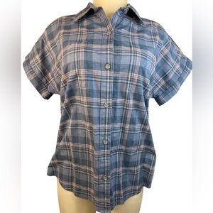 Ridgecut Short Sleeve Button Up Fishing Up Shirt Women’s Medium